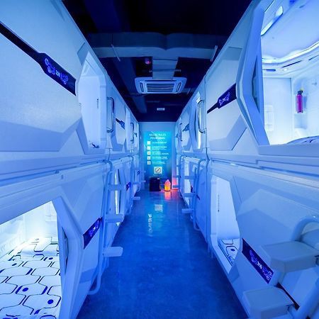 Riccarton Capsule Hotel Kuala Lumpur Exterior foto