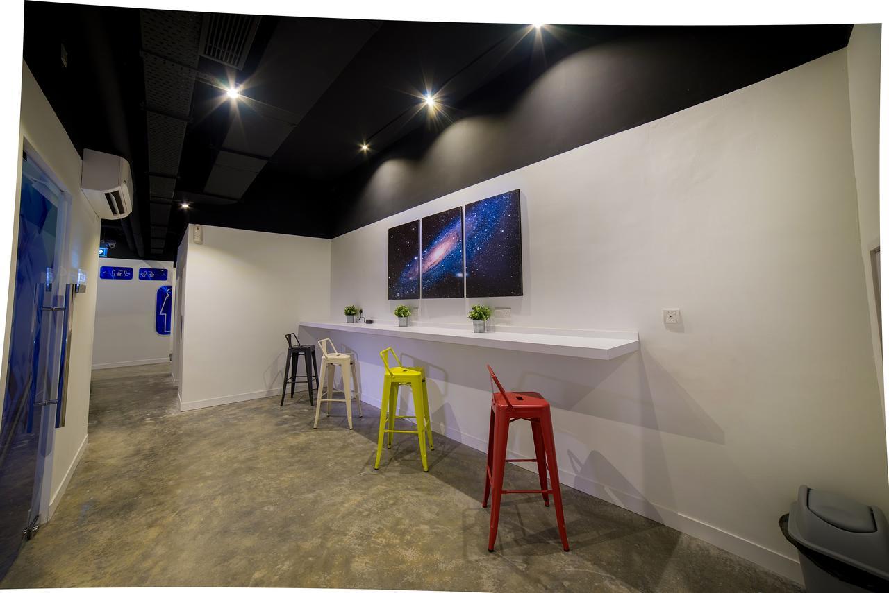 Riccarton Capsule Hotel Kuala Lumpur Exterior foto