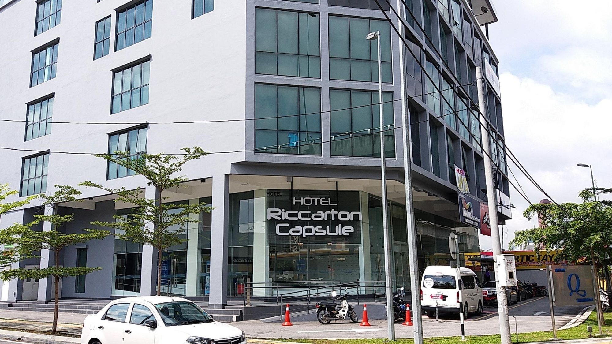 Riccarton Capsule Hotel Kuala Lumpur Exterior foto